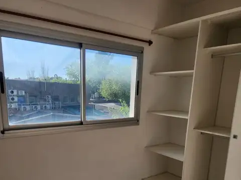 Oficina en Alquiler Temporal con 1 cochera