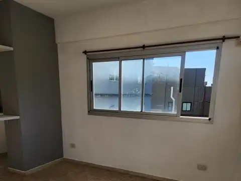 Alquiler Oficinas y Consultorios de  65 mts Northside km 52 Panamericana Pilar