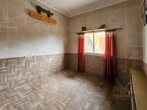 Casa 5 ambientes con 2 baños
