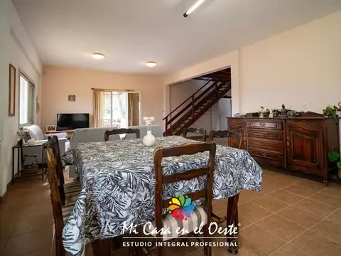 Casa 6 ambientes con 3 baños