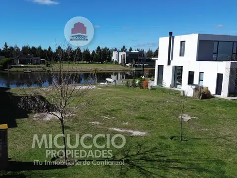 Terreno en Venta de 855,0 m2