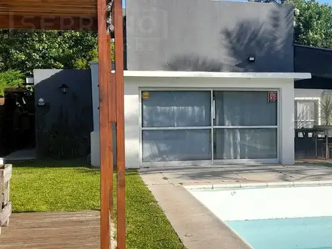Casa en Venta con 2 cocheras