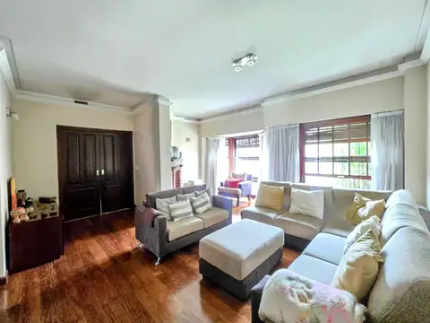 Casa en Venta de 5 dormitorios