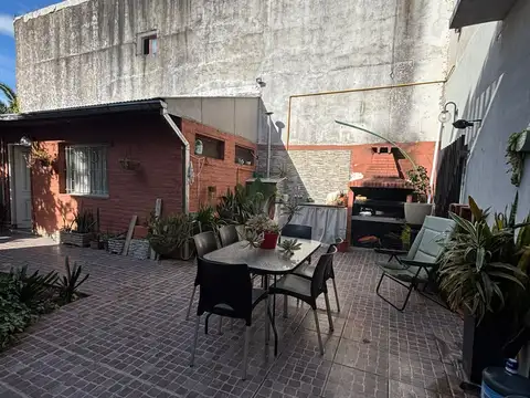 5 Amb VILLA URQUIZA 4 Baños Parque Suite Con Quincho/Depto 2 Amb Completo Parrilla 220m2 PH Sin Expensas
