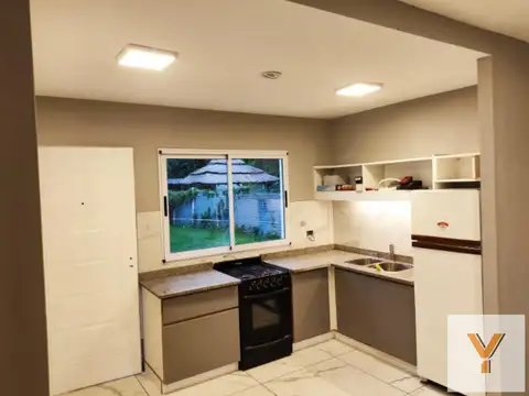 Casa 3 ambientes con 2 baños