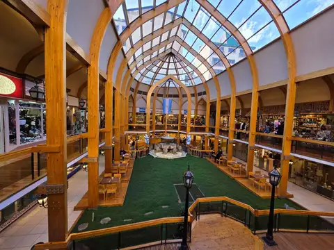EXCELENTE LOCAL - GALERIA DEL SOL