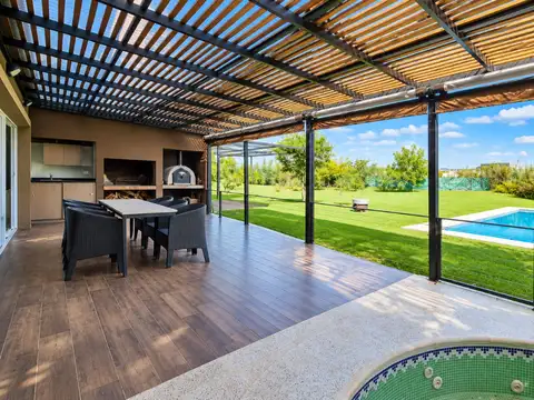 VENTA CASA 5 AMBIENTES ESCOBAR B PUERTOS VISTAS