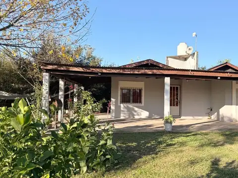 Casa de campo En barrio Tiempo Verde
