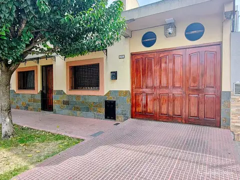 CASA VENTA ALDO BONZI 5 AMBIENTES