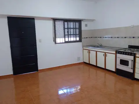 Departamento en Alquiler en Temperley, $ 600.000