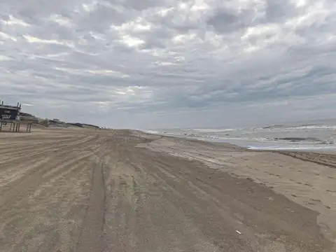  OPORTUNIDAD  CARILÓ Lote de 976m2