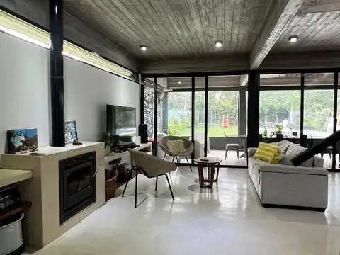 Casa en Venta en Paso del Rey, USD 245.000