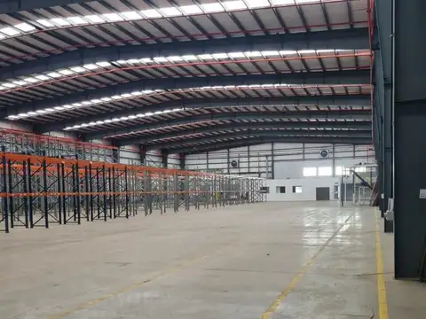 EXCELENTE NAVE INDUSTRIAL 3.400 M2