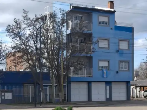 CIPOLLETTI ALQUILA 1 DORM C/ COCHERA/ TERRAZA Y PARRILLA
