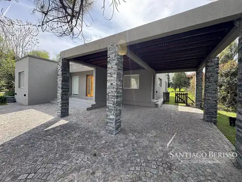 Casa 5 ambientes con 3 baños