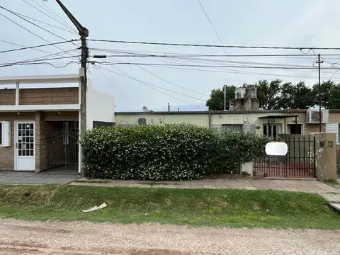 SE VENDE CASA 3 DORMITORIOS EN GÁLVEZ