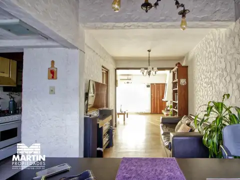 Casa Dúplex en Venta de 4 ambientes en Martínez con Jardín y Cochera
