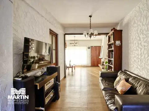 Casa 4 ambientes con 3 baños