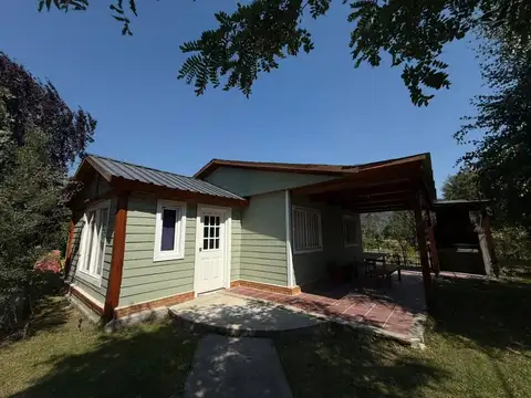 Complejo de cabañas a metros del Río Quenquentreu