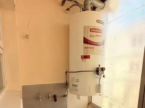 Departamento 3 amb. con balcón y cochera - Laprida y Dorrego