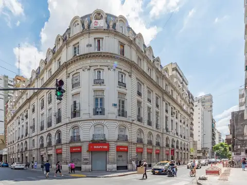 Departamento de estilo a reciclar 5 dormitorios ,  Centro, Rosario.