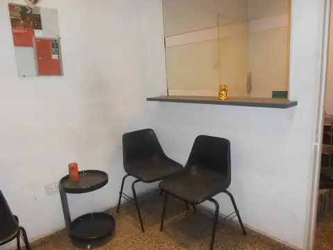 Oficina en Venta con 2 cocheras
