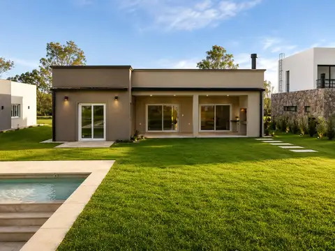 Casa  en Venta en Casuarinas del Pilar, Zelaya, Pilar