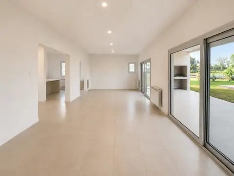 Casa en Venta en Casuarinas Del Pilar, USD 243.000