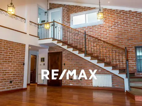 Casa en Venta con 1 cochera