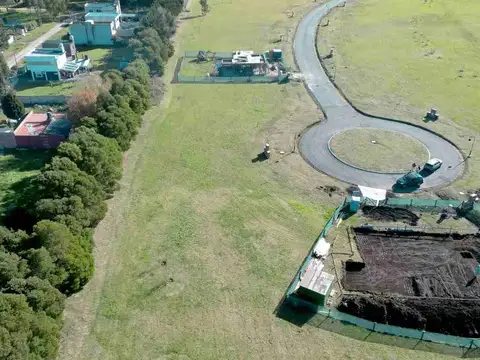 Terreno en Venta en Los Acantilados, USD 72.000