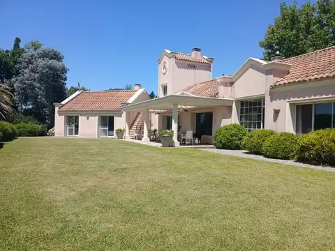 Casa en Venta de 4 dormitorios