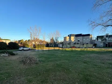 Terreno en Venta 16,23  mts Fondo