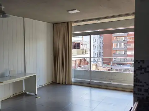 Franklin Delano Roosevelt 1900, Piso 4