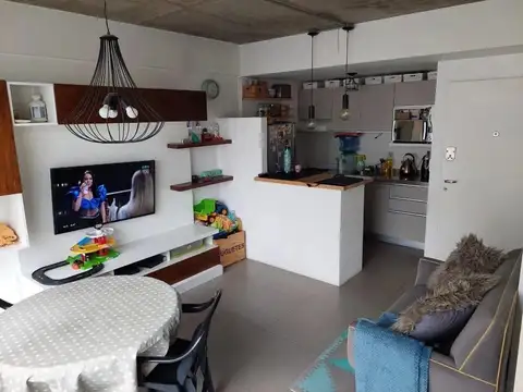 Zamudio 4700, Piso 2