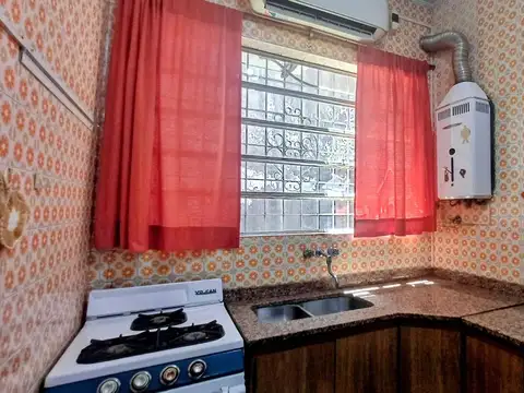 VENTA CASA 2 DORM EN GERLI - USD 50.000 Y CUOTAS
