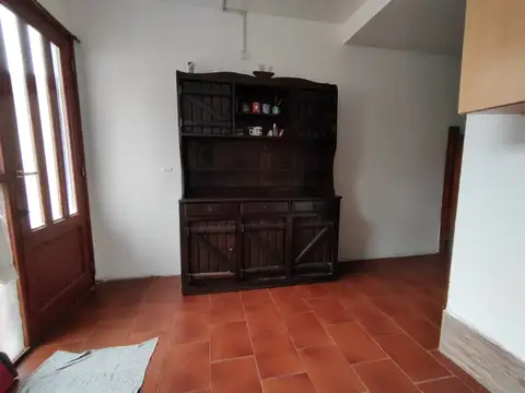 Casa 3 ambientes con 2 baños