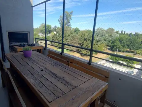 Departamento en venta de 3 ambientes grande en Condominio Civis - Tortugas