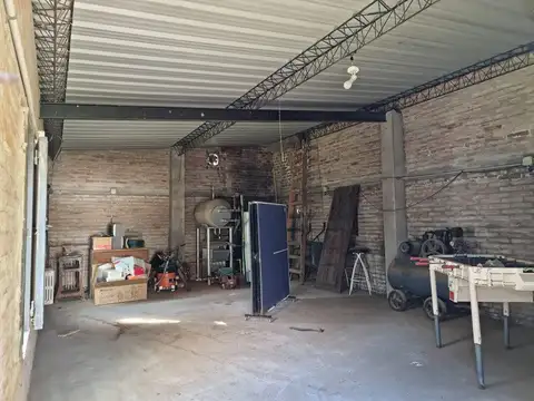 Casa 7 ambientes con 4 baños