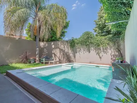 Casa 4 ambientes con 2 baños