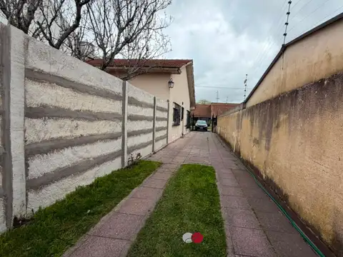 Depto Tipo Casa en Alquiler en Constitución, $ 1.100.000