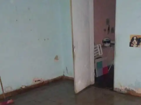 Ubicado  a mts de caminito ideal para hospedar varias flias