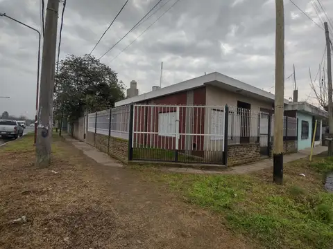 Recuero al 4300 esquina Montgolfier
