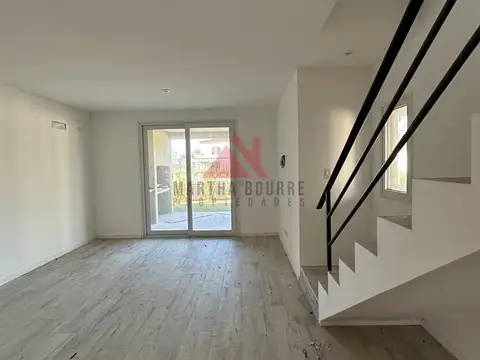 Casa en Venta en La Lonja, USD 204.000