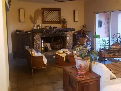 Casa 7 ambientes con 4 baños