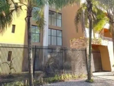 Del Mangrullo 1200 , Piso 3