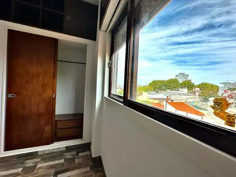 Depto Tipo Casa en Alquiler de 3 ambientes