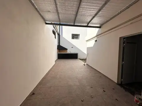 Casa en Alquiler en Capitan Bermudez, $ 850.000