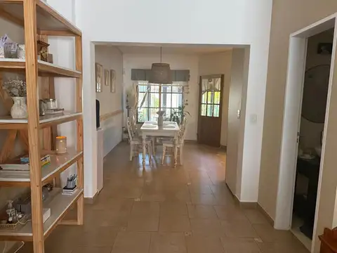 Casa en Venta en Villa Adelina, USD 299.000