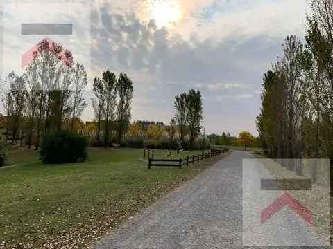 OPORTUNIDAD Terreno Lote de 2055m2 con Escritura en Barrio Cerrado Chacras de la Reserva Cardales