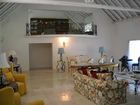 Casa en Venta en Punta Ballena, USD 2.100.000